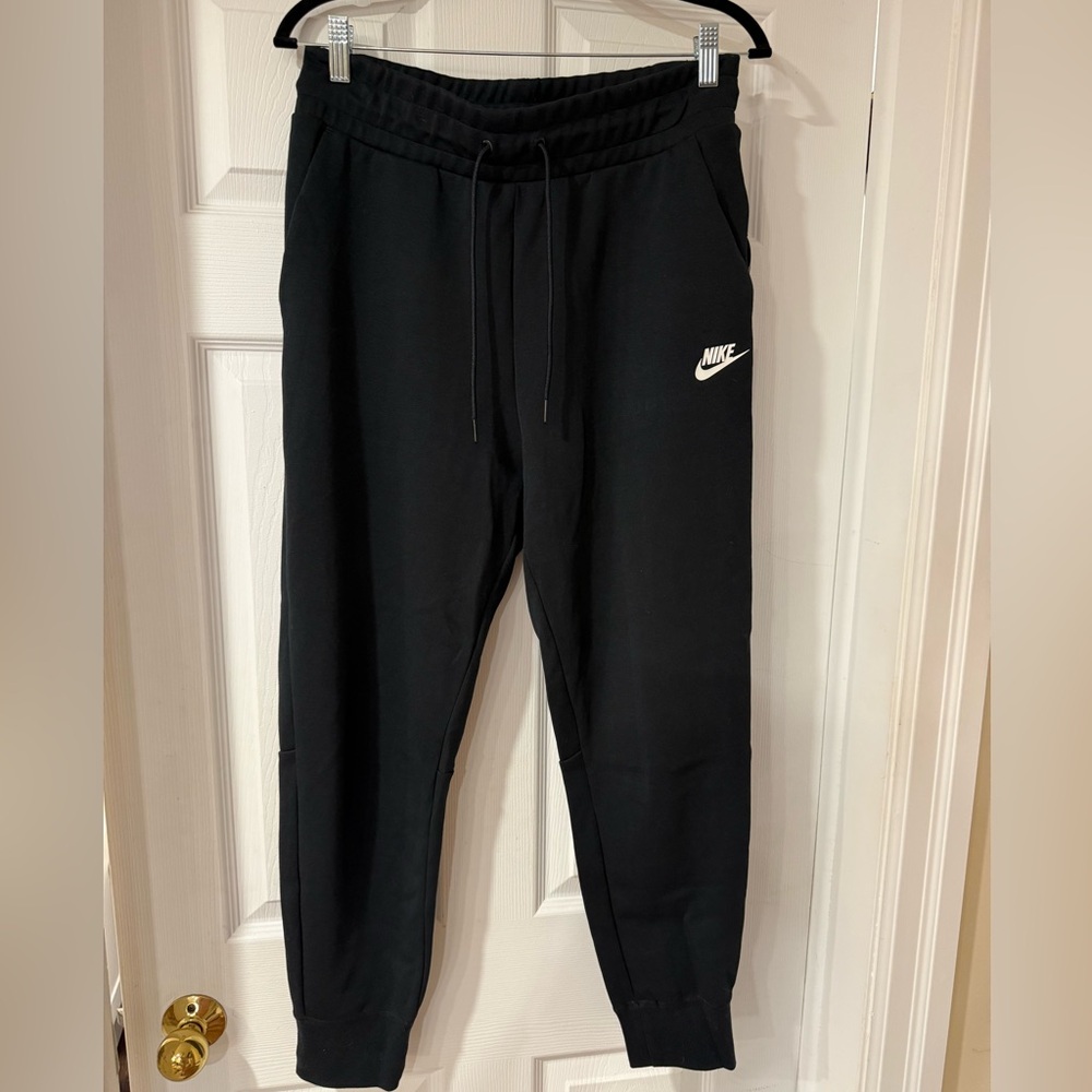 Nike Women’s Tech Fleece Joggers